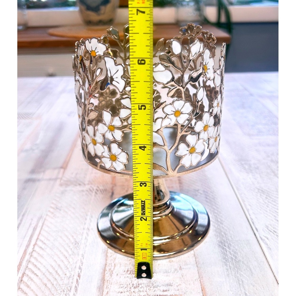 Bath & Body Works White Daisy Floral Pedestal 3-Wick Candle Holder Silver Tone - Picture 4 of 6